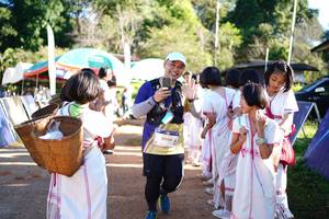 BIB: 3004, 
                            <button type="button" onclick="openModal(19048451)" class="btn btn-primary btn-sm float-right btn-popup" data-toggle="modal" data-target=".modal-high-quality">
                        <i class="fas fa-shopping-cart"></i> Add to Cart
                    </button>
                                            <button type="button" onclick="isThisMe(19048451, true)" class="btn btn-success btn-sm float-right btn-popup btn-isme hidden" data-toggle="tooltip" data-placement="bottom" title="นี่คือรูปของคุณใช่ไหม คลิกที่นี่เพื่อเอาเข้าอัลบั้ม">
                        <i class="fas fa-plus"></i> Add to album
                    </button>
                    <button type="button" onclick="isThisMe(19048451, false)" class="btn btn-warning btn-sm float-right btn-popup btn-isnotme hidden">
                        <i class="fas fa-ban"></i> Remove from album
                    </button>